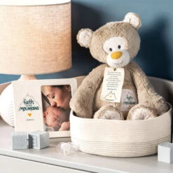 Demdaco Faith Can Move Mountains Picture Frame, 4x6 -Charming Home Shop Demdaco Faith Can Move Mountains Picture Frame 5004830006 03