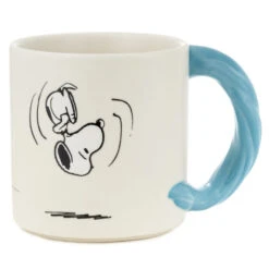 Best Seller -Charming Home Shop Peanuts Linus and Snoopy Dimensional Blanket Mug 1PAJ2159 02