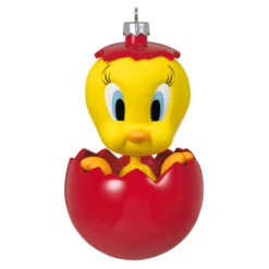Hallmark Looney Tunes⢠Tweety⢠Chwistmas Surprise Ornament